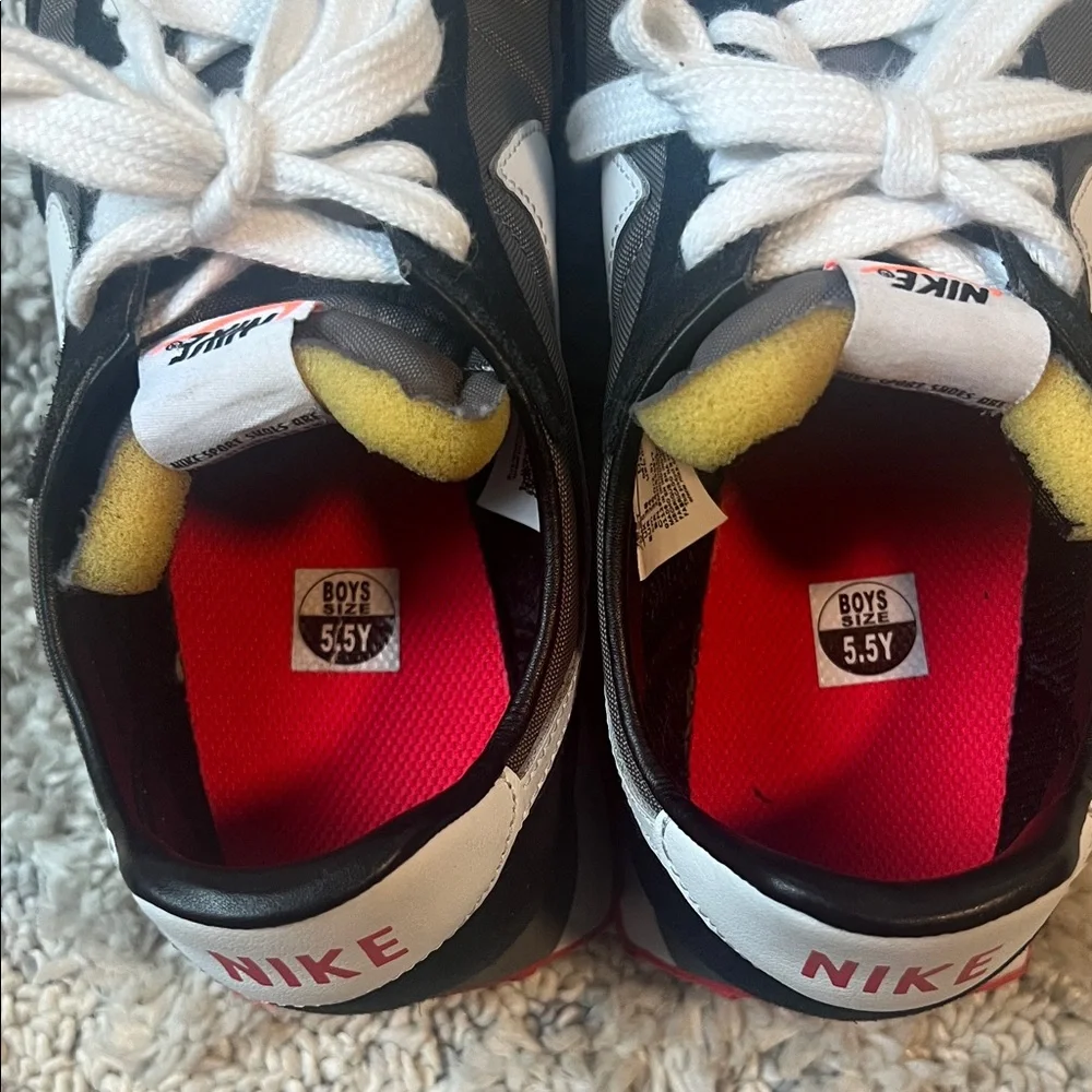 Nike Boys Black and Gray Sneakers with White Laces